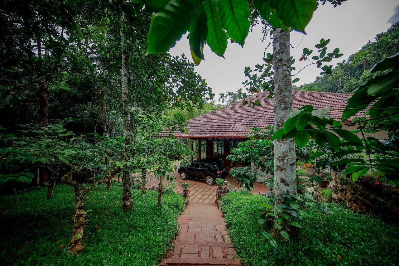 Bamboo Creek Resort Vaduvanchal Buitenkant foto