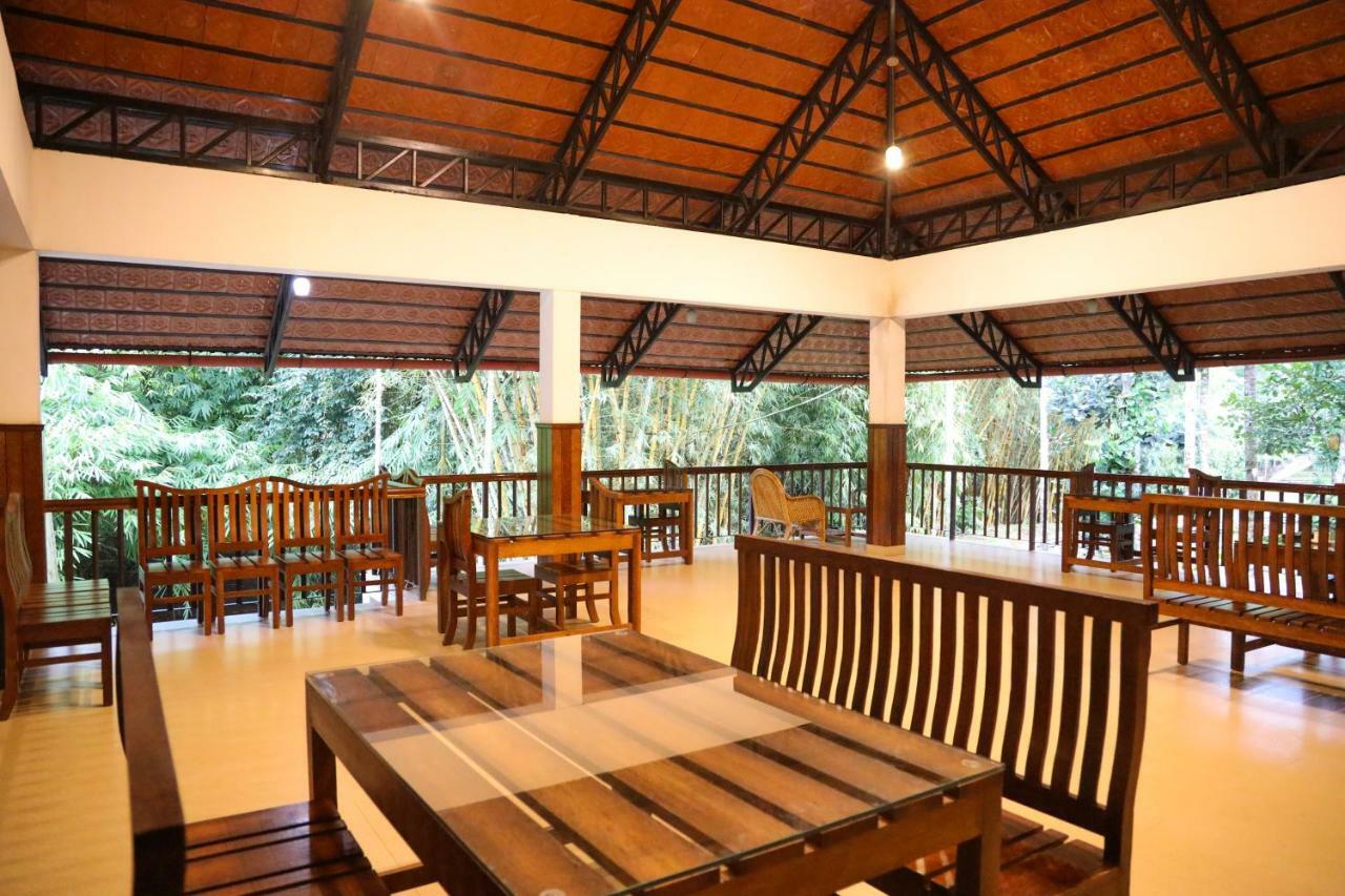 Bamboo Creek Resort Vaduvanchal Buitenkant foto